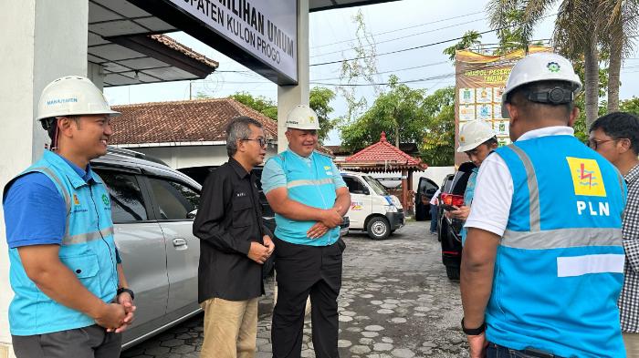 Pastikan-Listrik-Aman-Selama-Pemilu-2024-GM-PLN-UID-Jateng-DIY-Pantau-Langsungcxzw1.jpg
