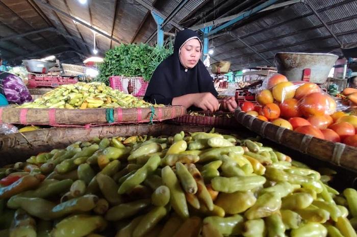 Harga Cabai Makin Pedas Jelang Ramadhan, Pedagang Jual Cabai Busuk