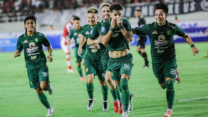Pemain-Persebaya-Bruno-Moriera-melakukan-selebrasi-usai-menjebol-gawang-Persis-Solo.jpg