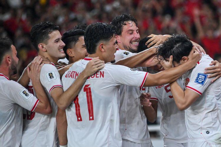 Pemain-Timnas-Indonesia-meErayakan-gol-kedua-yang-diciptakan-Rizky-Ridho.jpg