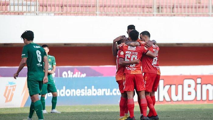 Persebaya-Surabaya-dibantai-Bali-United-di-Stadion-Maguwoharjo-Sleman.jpg