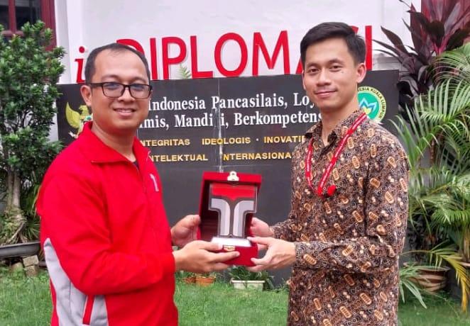 Telkom University Purwokerto Tingkatkan Kerja Sama Internasional Kunjungan Benchmarking ke SIKL