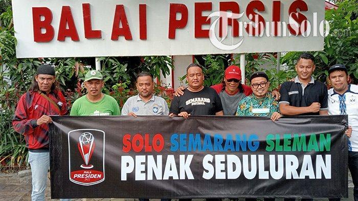Perwakilan-suporter-Persis-Solo-PSS-Sleman-dan-PSIS-S-di-Balai-Persis-Kamis-962022.jpg