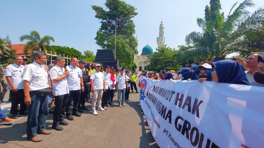 Janji Pemkab Karanganyar Kepada Pekerja: Dorong Perusahaan Tuntaskan Masalah Gaji dan THR