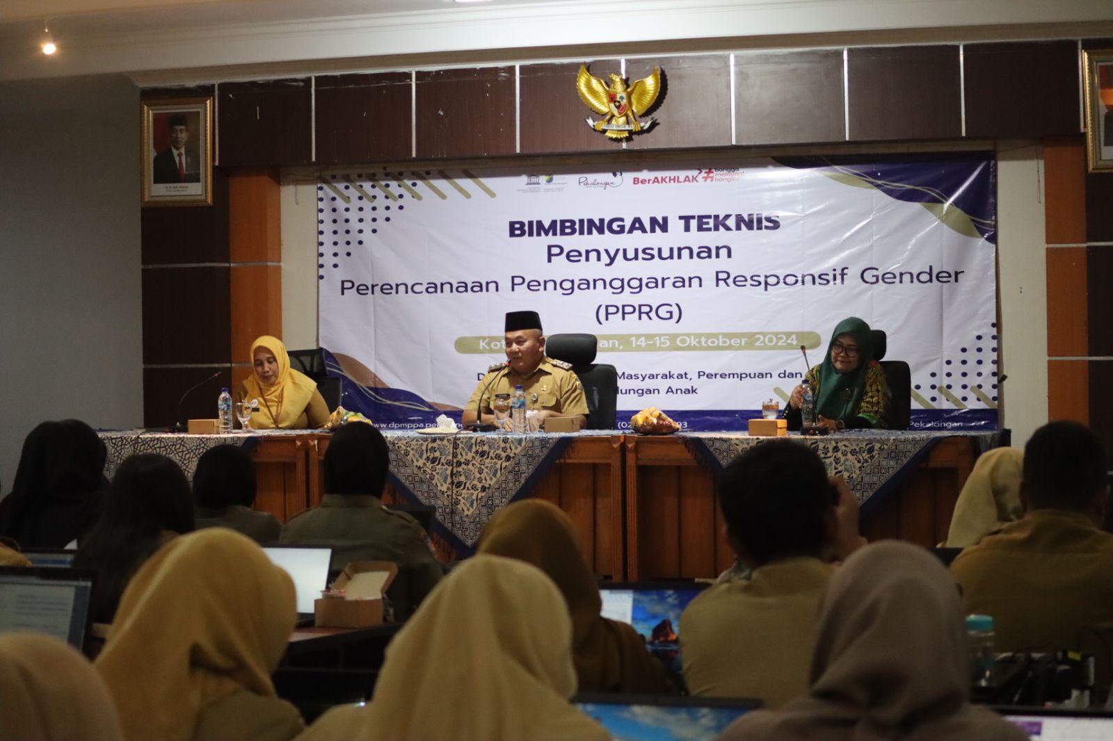 Plt-Wali-Kota-Pekalongan-Salahudin-saat-menghadiri-bimbingan-teknis.jpg