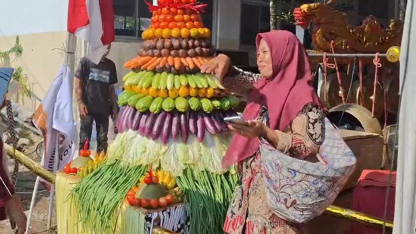 SEDEKAH-BUMI-Warga-Dukuh-Sidomulyo-Lor.jpg