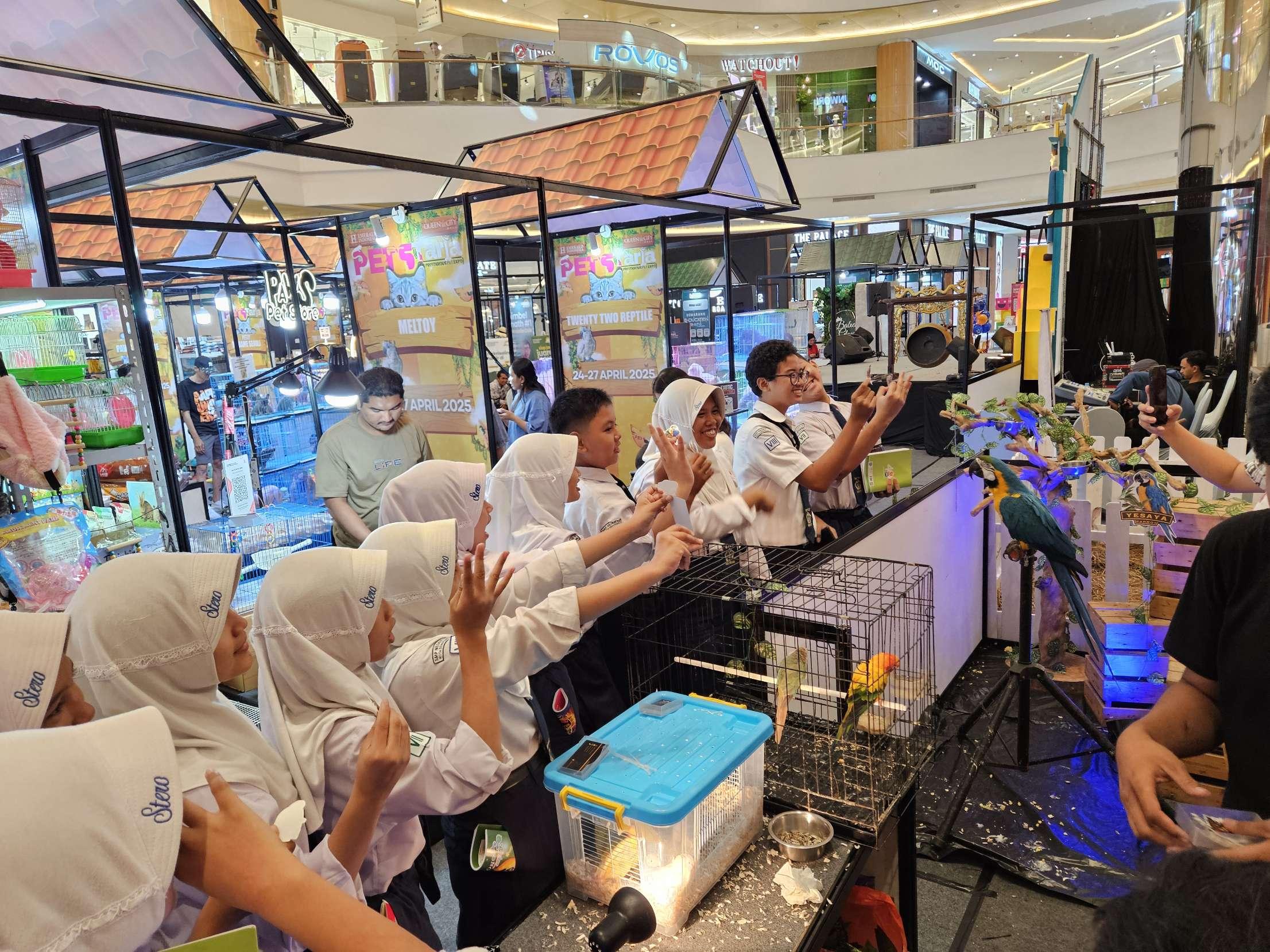 Emerald Indonesia Gelar Semarang Education Expo x Pets'Taria, Dukung Pelajar Ikut Perkembangan Zaman