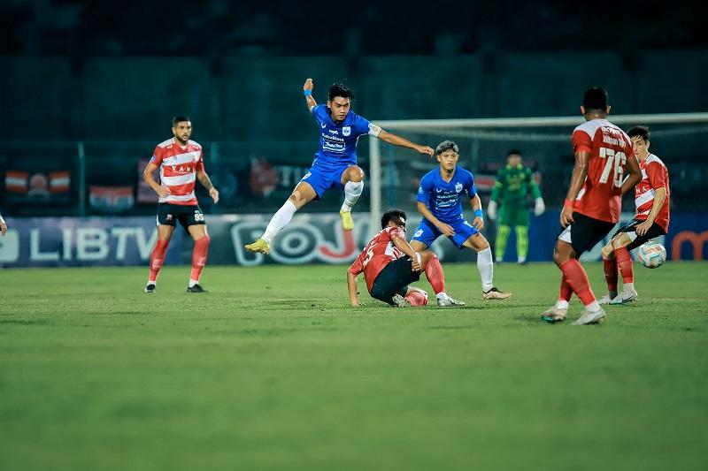 Septian-David-Maulana-Madura-vs-PSIS.jpg