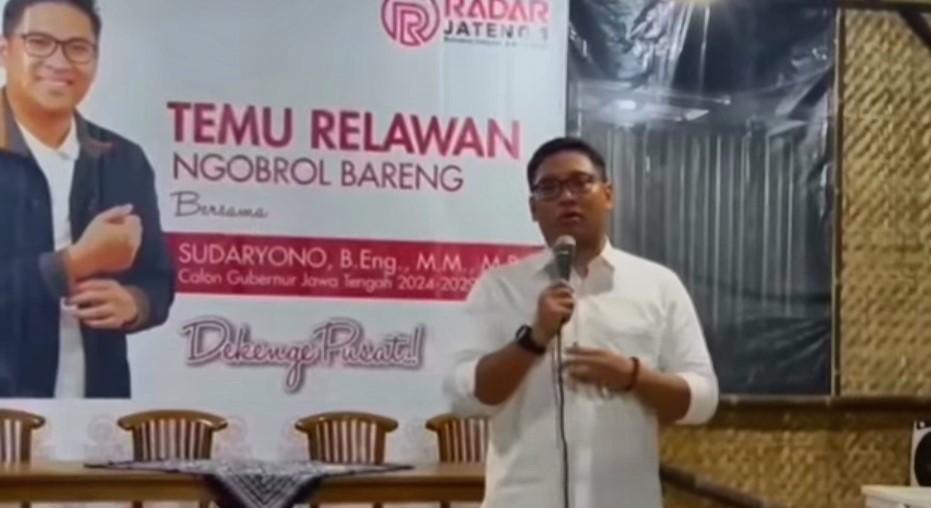 Sudaryono-Calon-Gubernur-Jateng-yang-akrab-disapa-Mas-Dar-saat-bertemu-de.jpg