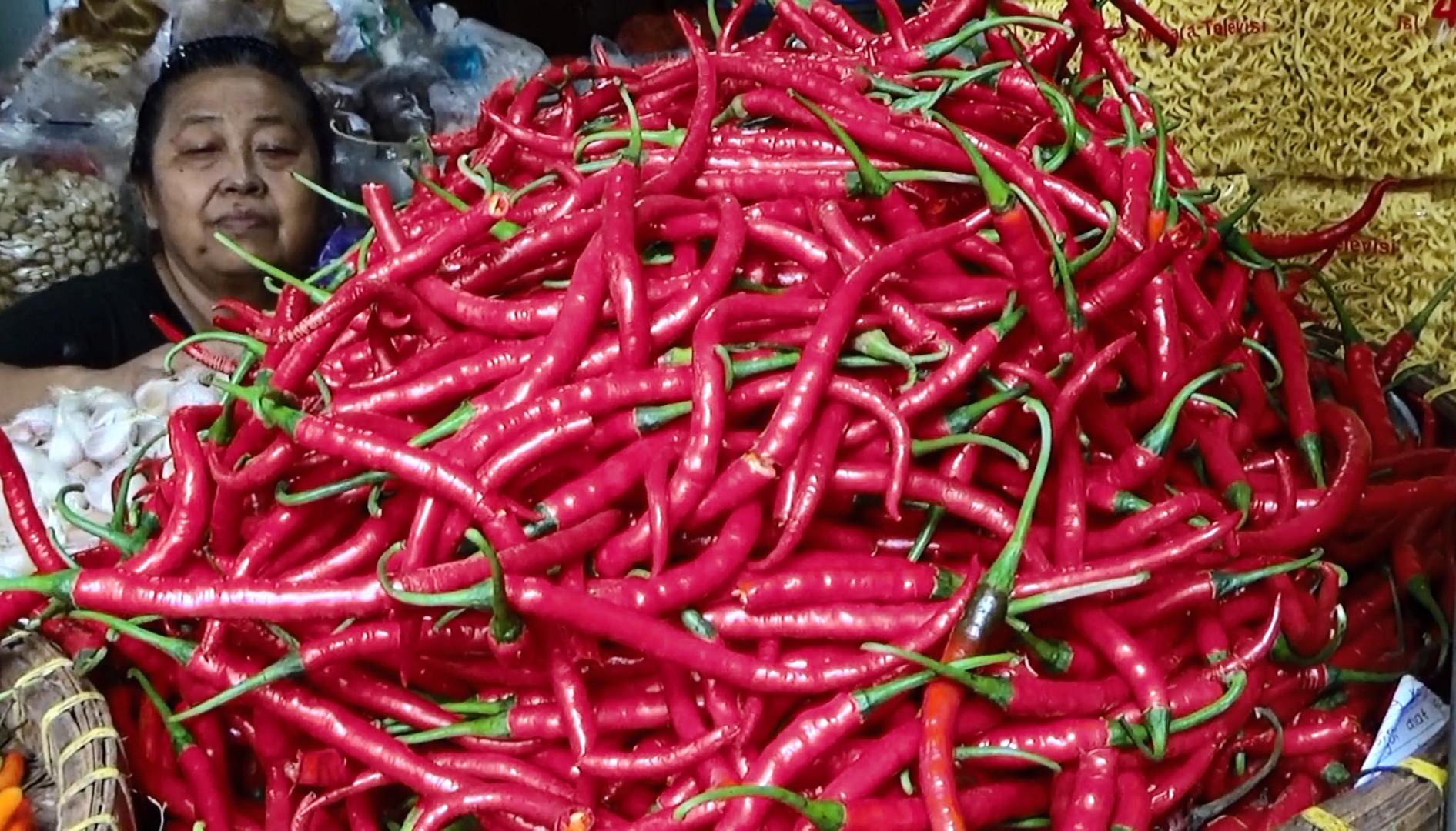 Harga Cabai Meroket Jelang Ramadan, Pedagang di Pasar Karangayu Sepi Pembeli