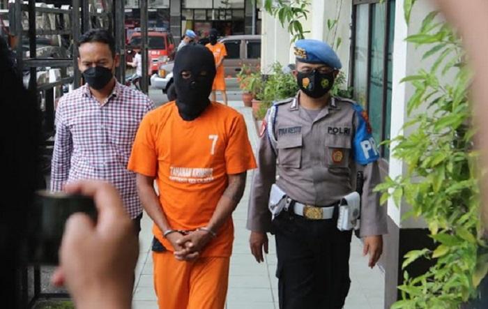 Bejat! Seorang Ayah Di Cilacap Tega Hamili Anak Kandungnya, Saat Beraksi Dipergoki Sang Istri