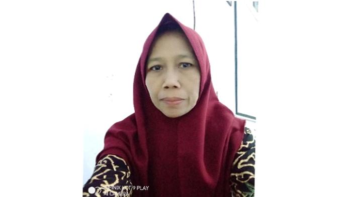 Tina-SustiningsihSPd-Guru-SMP-Negeri-5-Petarukan-Kab-Pemalang.jpg