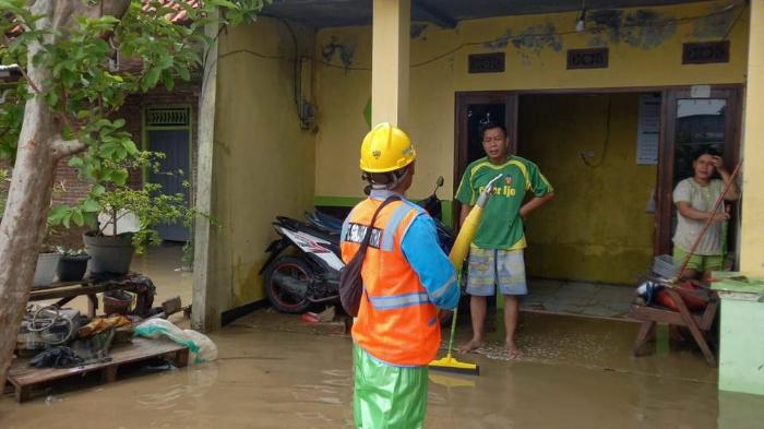 Utamakan-keselamatan-Masyarakat-PLN-Amankan-Pasokan-Listrik-Daerah-Terdampak-Banjir.jpg