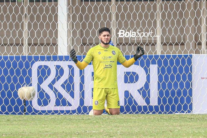adilson-maringa-arema-fc.jpg