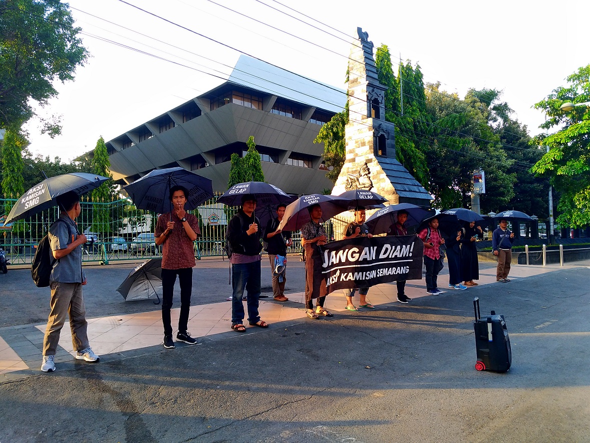 Kamisan Kota Semarang, Tuntut Hapus Pasal Karet UU ITE yang Jerat Baiq Nuril