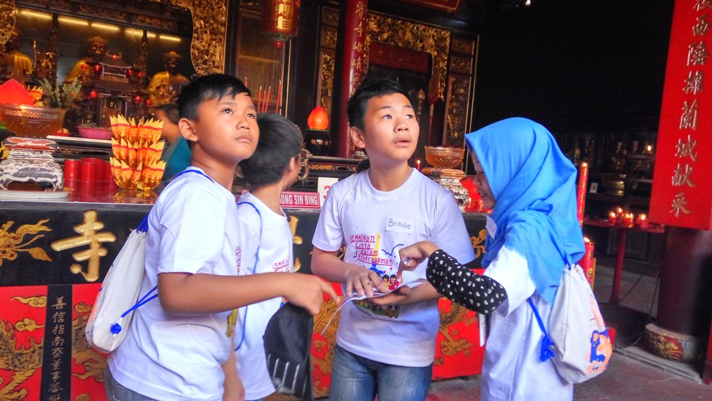 Puluhan Anak Lintas Agama Diperkenalkan Adat dan Kepercayaan Tionghoa