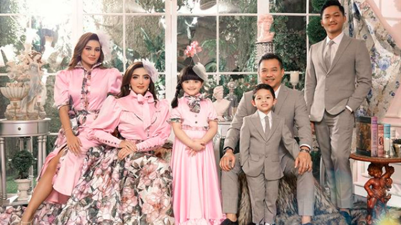 anggota-keluarga-anang-hermansyah-ashanty-aurel-hermansyah-azriel-hermansyah-dan-arsy.jpg