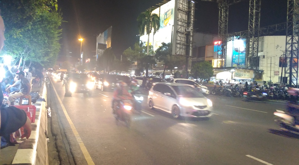 Arus Lalu Lintas Kawasan Simpanglima Semarang Jelang Malam Tahun Baru 2019, Ramai Lancar