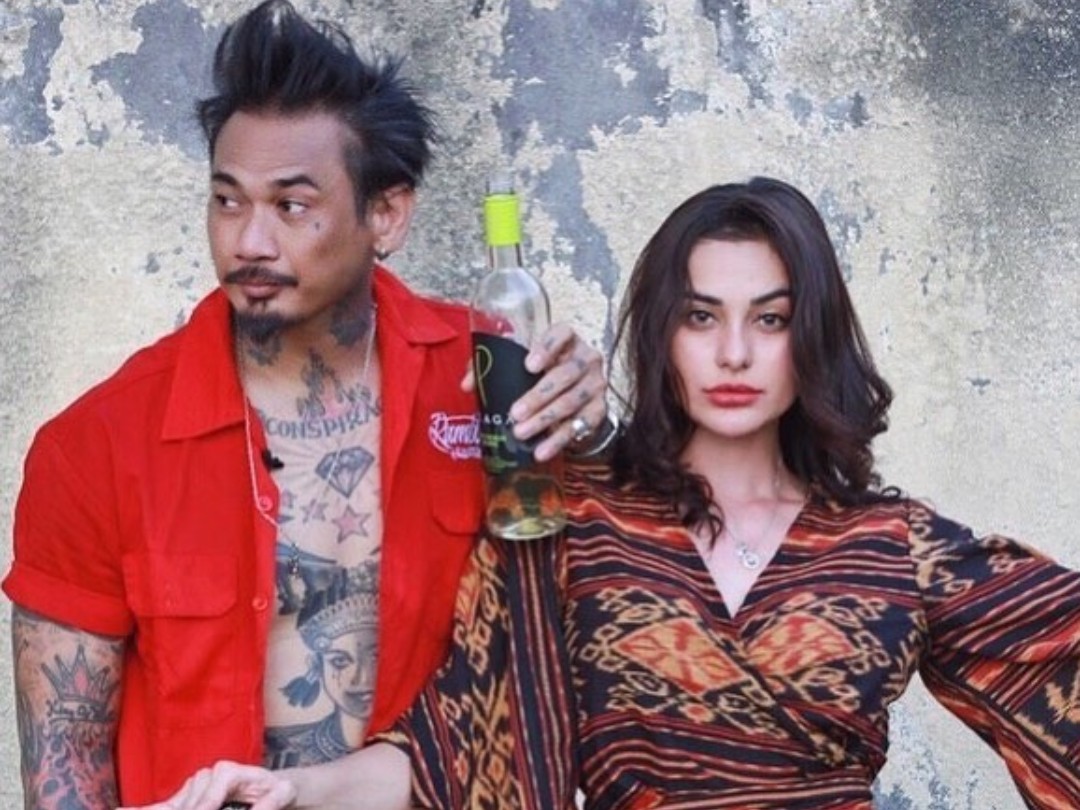 Banyak Fans Perempuan Kirim Emot Cium ke Jerinx SID, Istri Merasa Tak Dihargai