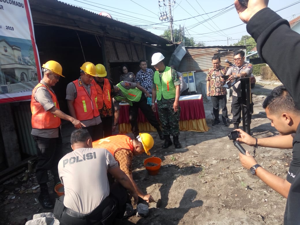 Pemkab Karanganyar Hibahkan Dana Rp 4 Miliar Untuk Pembangunan Mapolsek Colomadu