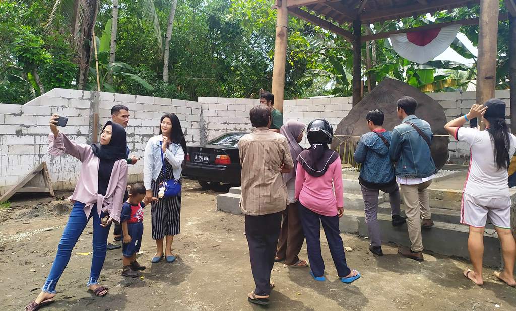 Kerajaan Agung Sejagat Purworejo Jadi Objek Wisata Dadakan, Batu Prasasti Jadi Favorit Selfie