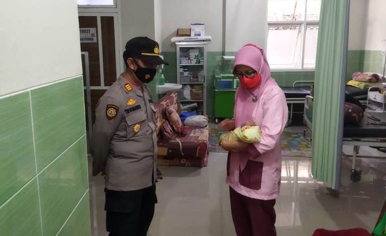 35 Orang Daftar Jadi Pengadopsi Bayi yang Ditemukan di Bawah Jembatan Desa Sumur Pati