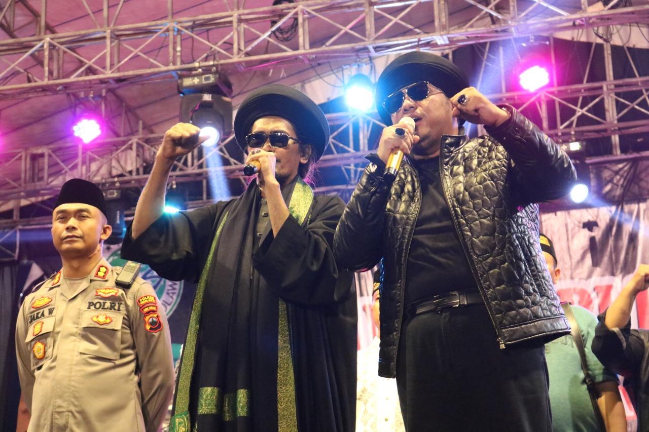 Sebayu Safari Religi Kota Tegal Bersama Gus Ali Gondrong Berlangsung Meriah