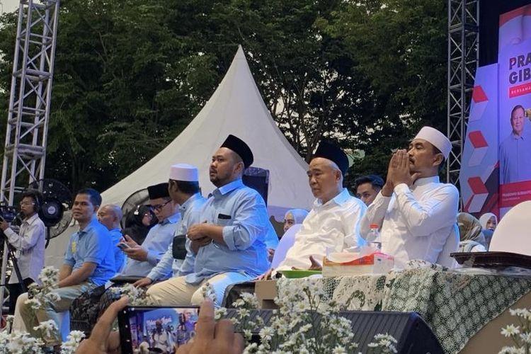 deklarasi-dukungan-untuk-Prabowo-Gibran-di-Ponpes-Bumi-Shalawat.jpg