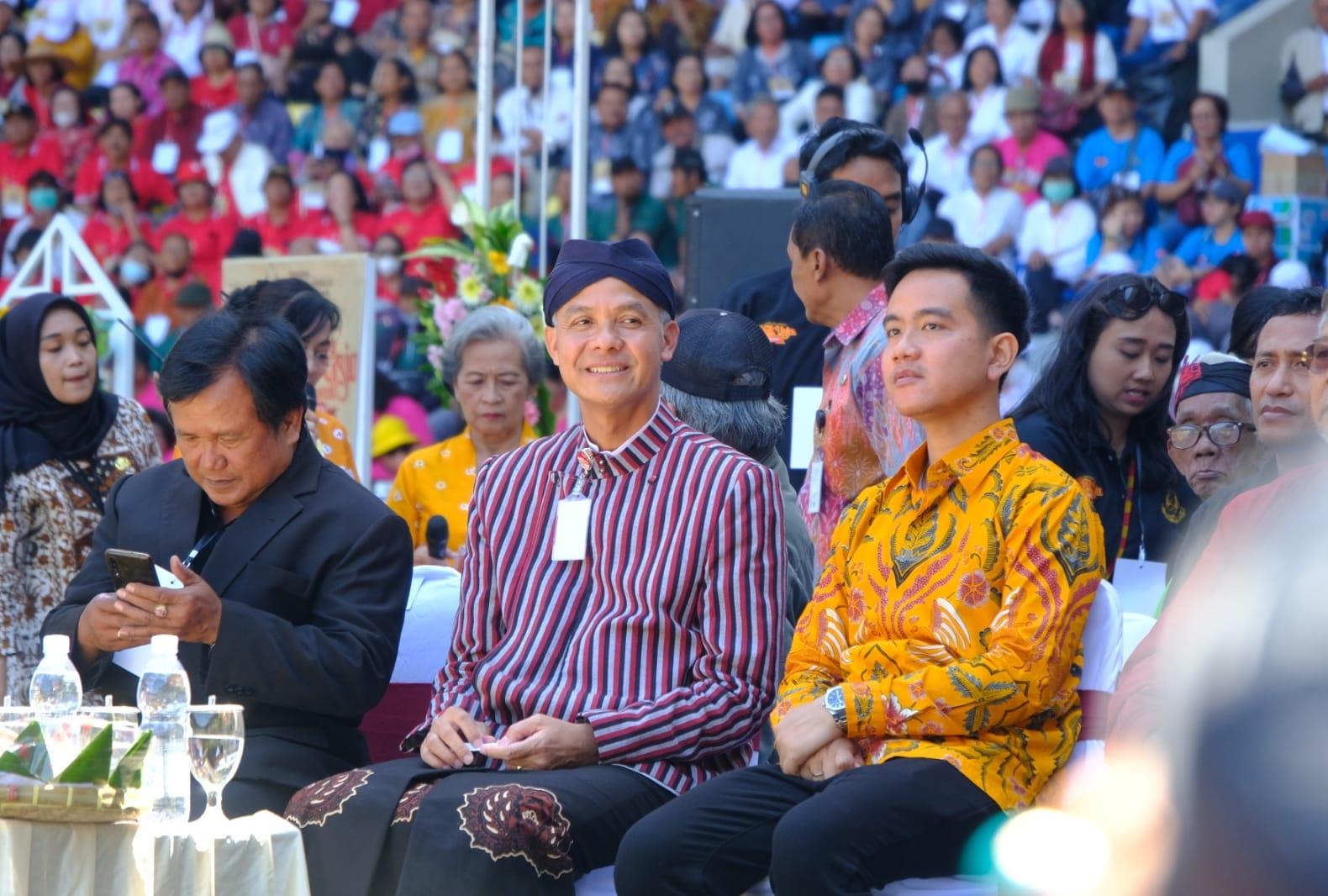 Ganjar dan Gibran Lari Bareng di Bogor, Sapa Warga Jabar