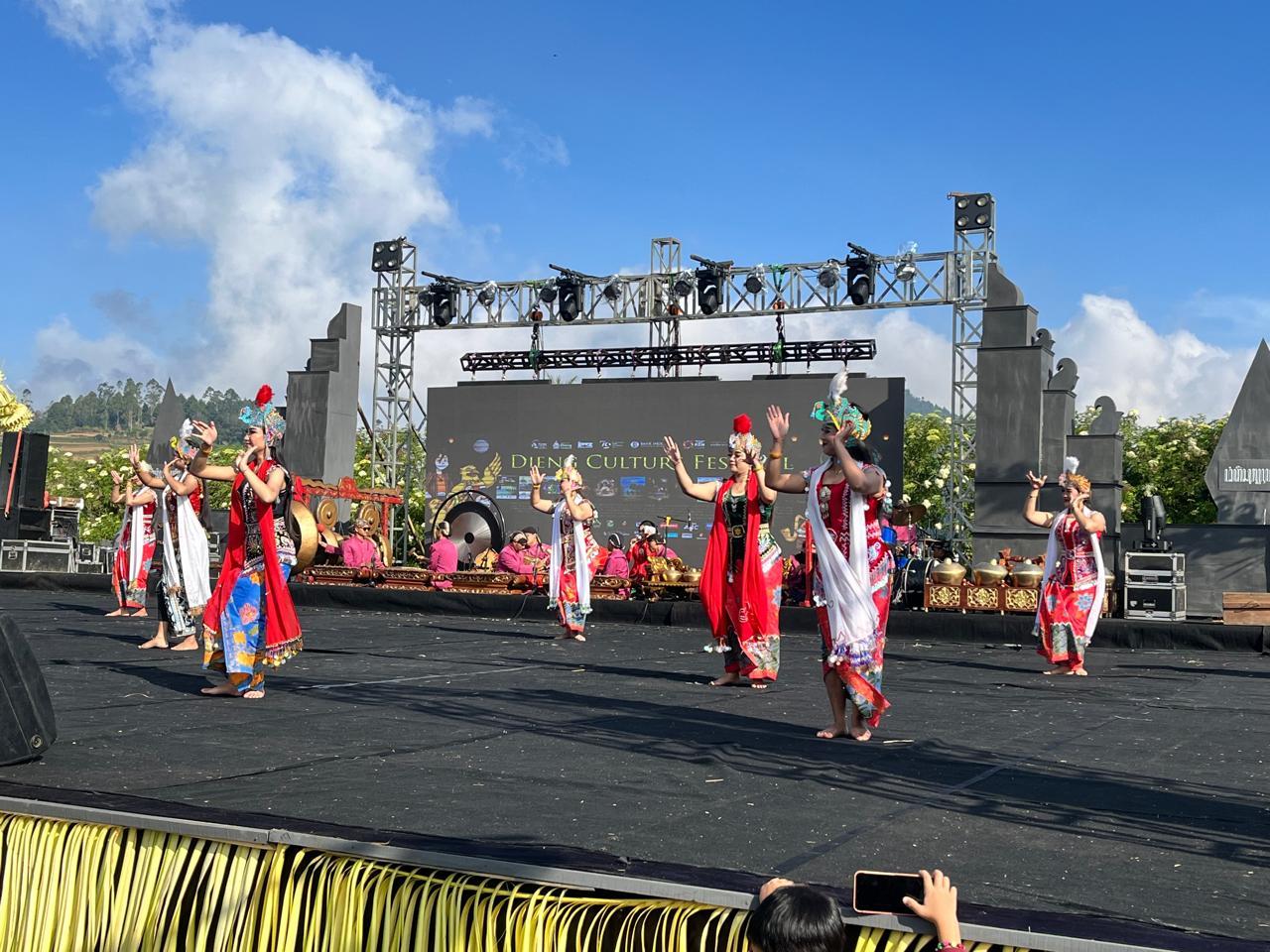 eremony-Dieng-Culture-Festival-DCF-2024-berlangsung.jpg