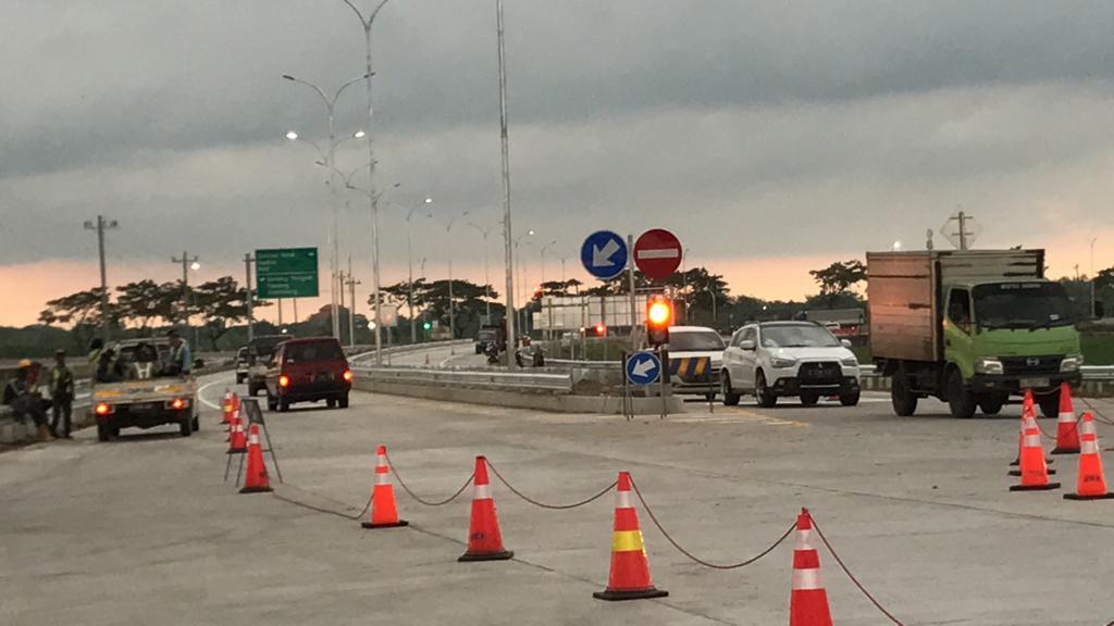 exit-tol-demak3.jpg