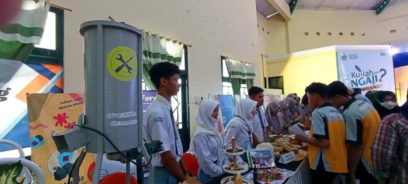 Pelajar hingga UMKM Kenalkan Karyanya di Expo Produk Inovasi Teknologi Unsiq Wonosobo