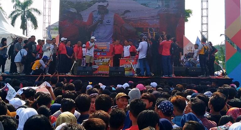 Selamat, Rudi Muhtarom Asal Magelang Raih Innova dalam Gebyar Hadiah Samsat 2018