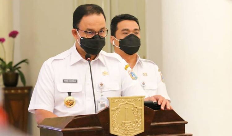 gubernur-dki-jakarta-anies-baswedan-bersama-wakilnya-achmad-riza-patria.jpg