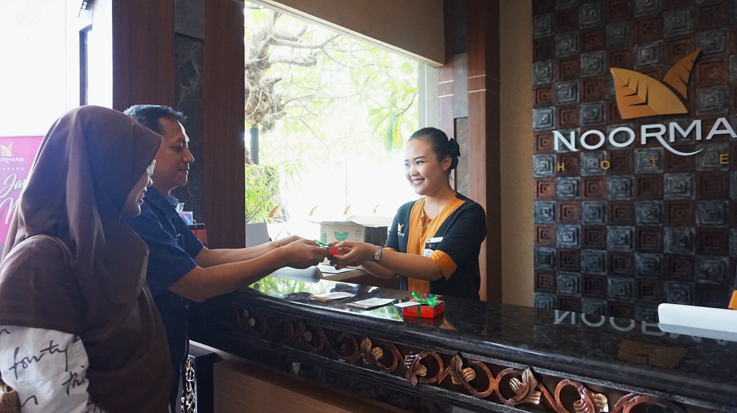Khusus Hari Ini, Hotel Noormans Semarang Berikan Bingkisan Coklat Bagi Tamu yang Menginap