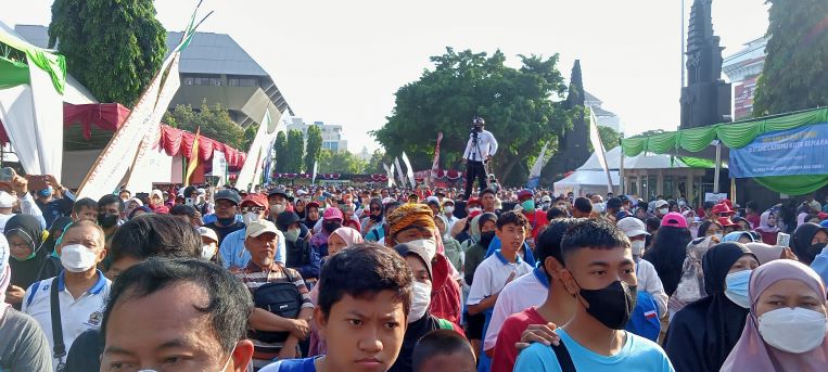 517 Ribu Warga Muhammadiyah Meriahkan Jalan Sehat Pramuktamar Muhammadiyah & Aisyiyah ke-48