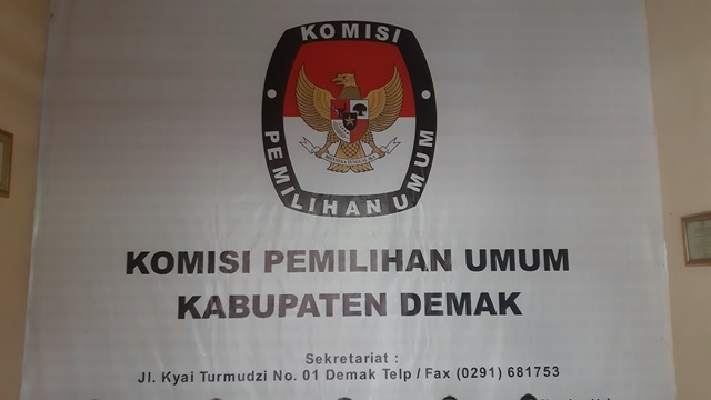 kantor-kpu-demak-di-jalan-kyai-turmudzi-demaktribunjatengyunansetiawan.jpg
