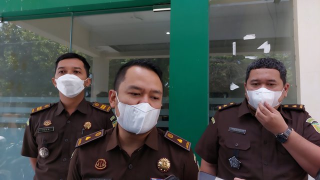 kasi-pidsus-kejari-karanganyar-tubagus-gilang-hidayatullah-1.jpg
