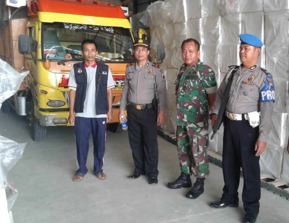 AKP Sucipto Pimpin Langsung Pengawalan Kotak Suara