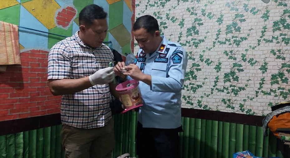 Malam-malam Warga Binaan Lapas Tegal Diminta Tes Urine dan Digeledah, Ini Hasilnya