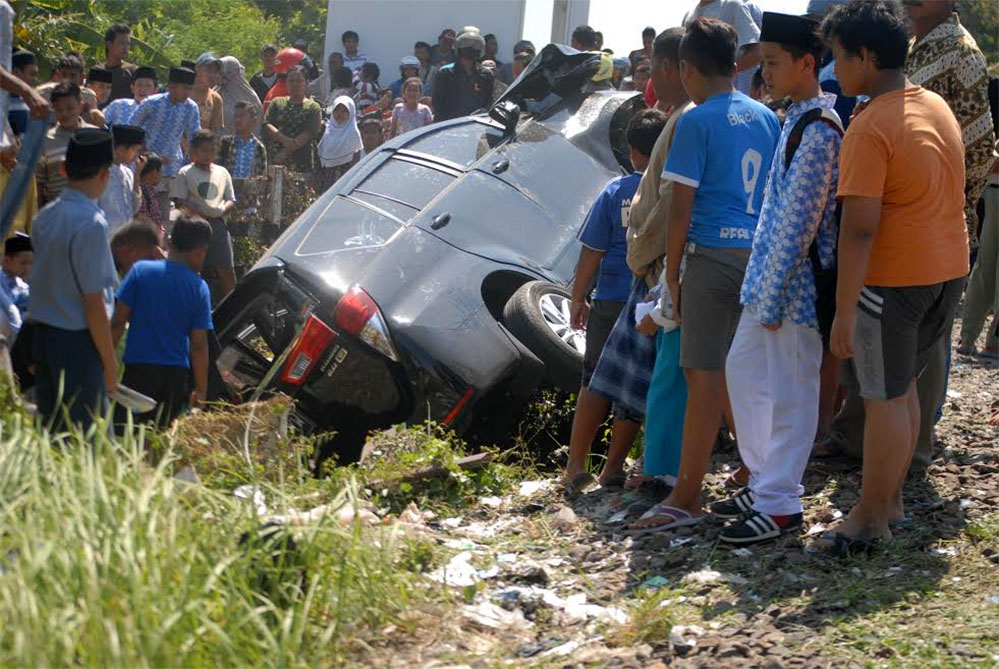 PT KAI Desak Pemkab Demak Pasang Pintu Palang atau Tutup Akses Perlintasan di Brumbung
