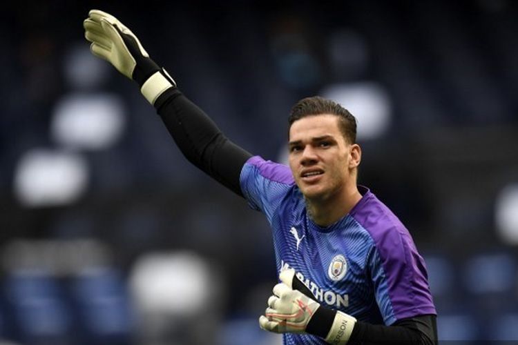 kiper-manchester-city-ederson-moraes.jpg