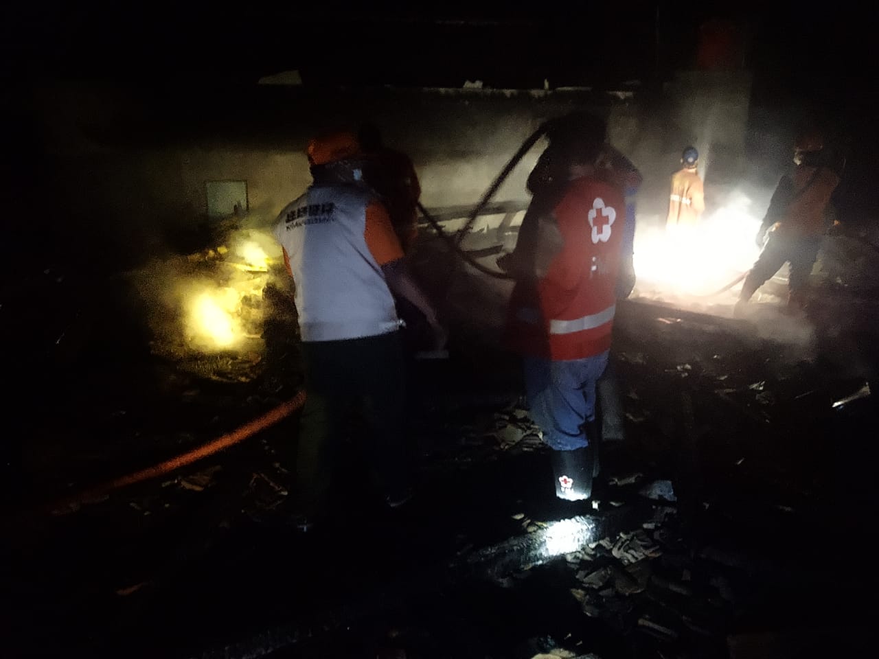 Tinggalkan Kompor Gas Saat Masak Air, Rumah Suroto di Desa Keramat Demak Terbakar