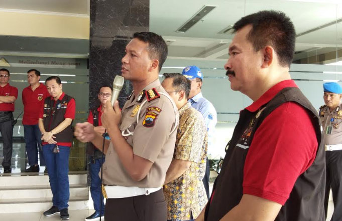 Dirlantas Polda Jateng Melepas Semarang Fortuner Community ke Jamnas