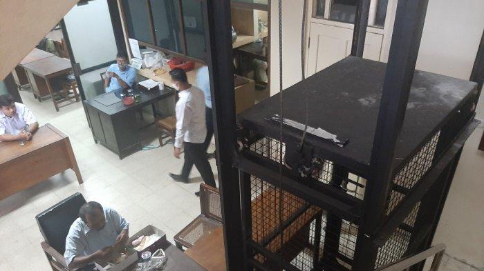 Ketua dan Wakil Ketua DPRD Yogyakarta Kecelakaan Lift Jatuh dari Lantai 2 Gedung DPRD