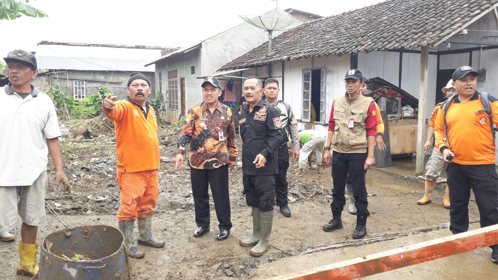 Bupati Afif Tinjau Kampung Kasiran Wonosobo yang Diterjang Banjir