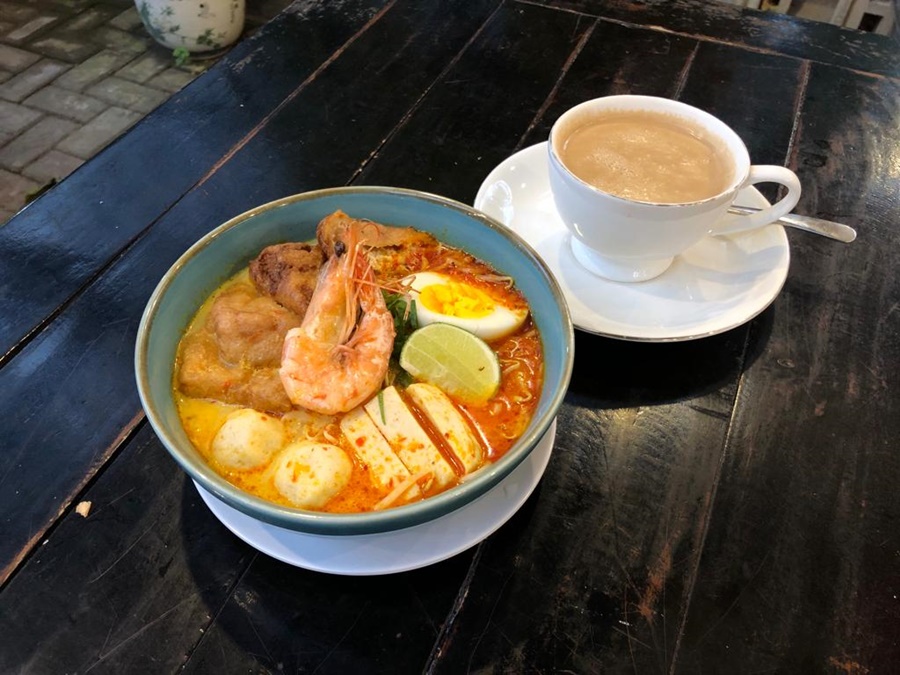 Hanya Dibanderol Puluhan Ribu Rupiah, Resto Kafe di Kota Semarang Ini Sajikan Menu Khas Peranakan