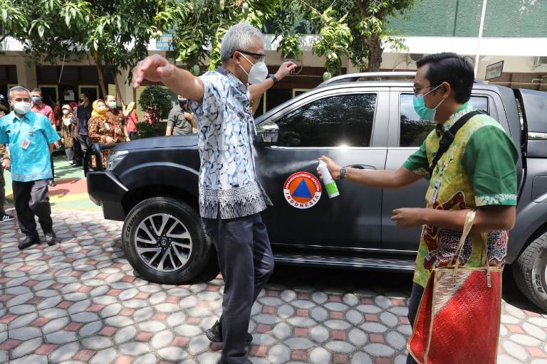 Gubernur Ganjar Kini ke Mana-mana Pakai Mobil Dinas Double Cabin, Kenapa?