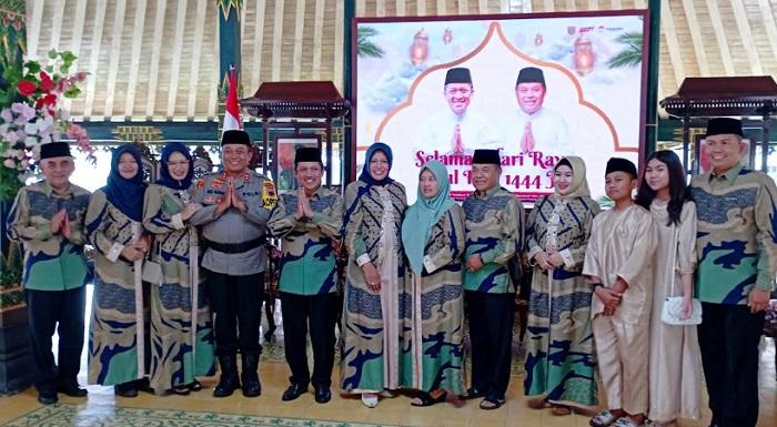Open House Idul Fitri, Bupati Afif Manfaatkan Jadi Sarana Komunikasi Bersama OPD dan Masyarakat