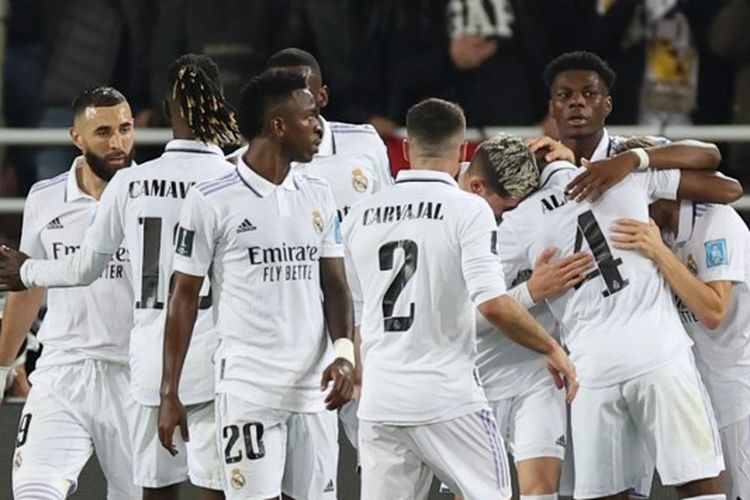 para-pemain-real-madrid-merayakan-gol-ke-gawang-al-hilal.jpg